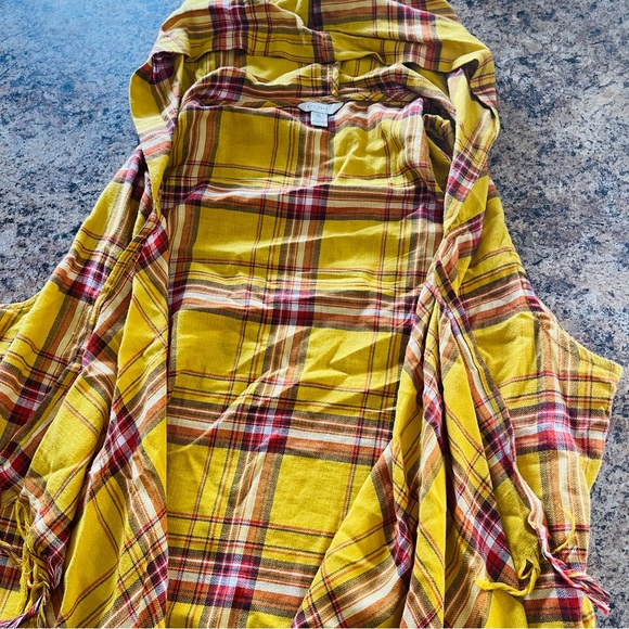 Cato Yellow Plaid Hooded Open Front Fringe Hem Sleeveless Vest, Pockets, Size XL - Picture 2 of 5